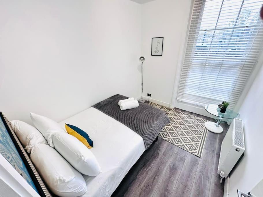 Luxury Flat Hyde Park Super Location For Tourists * Londra