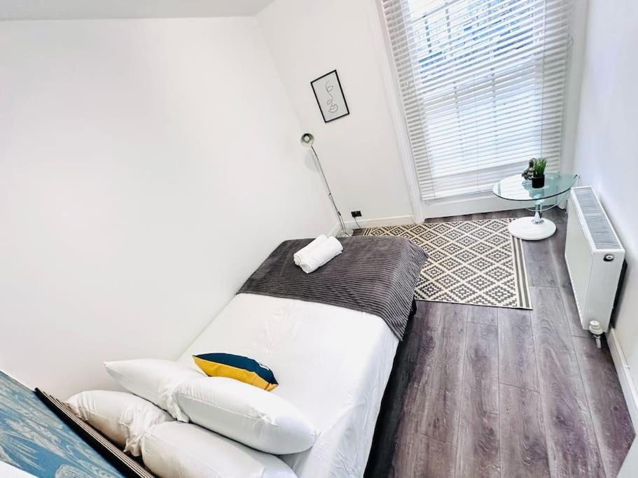 Luxury Flat Hyde Park Super Location For Tourists Londra